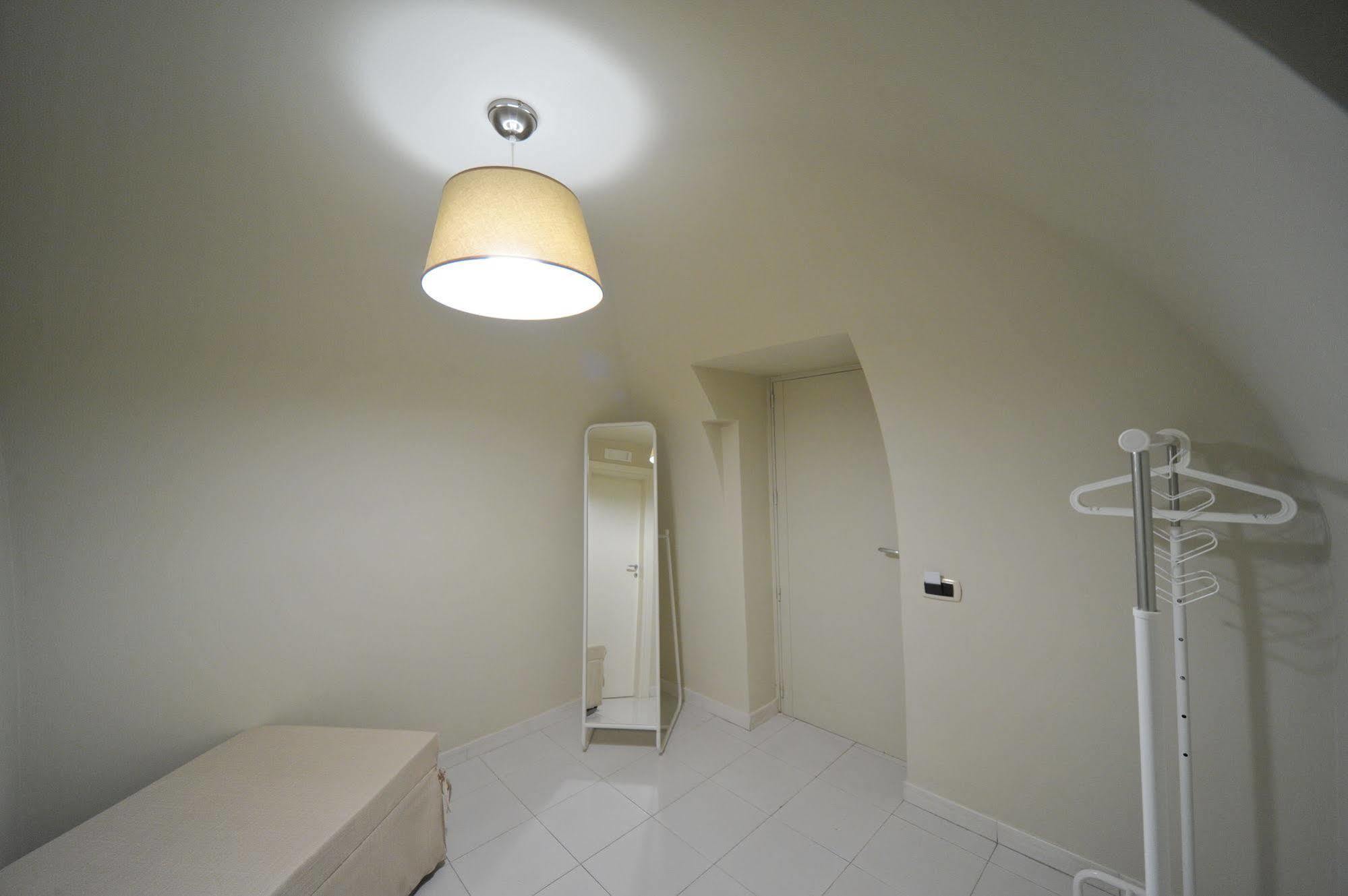 לינה וארוחת בוקר בארי Gatto Bianco House מראה חיצוני תמונה