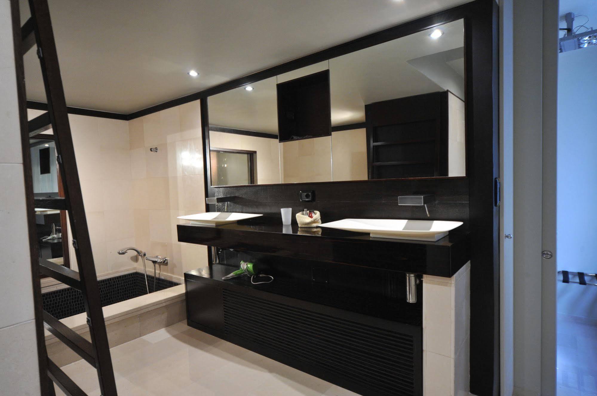 לינה וארוחת בוקר בארי Gatto Bianco House מראה חיצוני תמונה